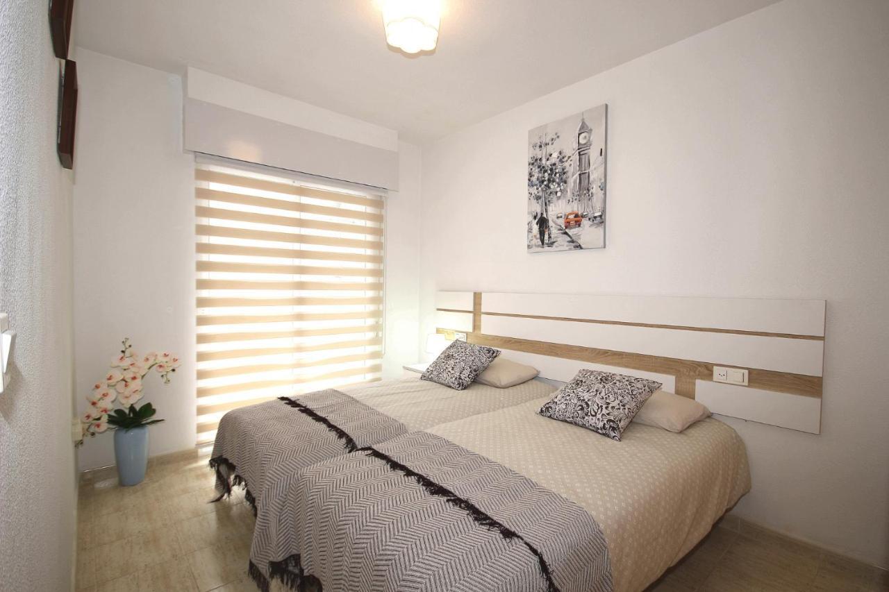 Del Cura Beach Apartment Torrevieja Dış mekan fotoğraf