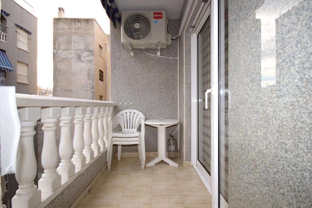Del Cura Beach Apartment Torrevieja Dış mekan fotoğraf